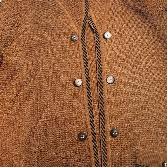 NWOT Misook Brown Jacket Blazer Collared and Buttoned in Size Small - Picture 3 of 5
